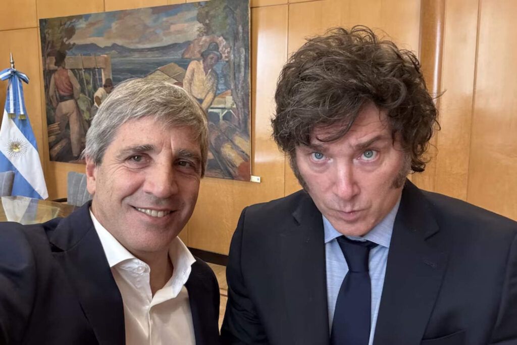 Gracias a Milei, la deuda pública argentina se redujo en USD 18.153 millones en julio