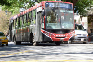 Transporte: por las aplicaciones de viajes, cae fuerte el corte de boletos en Córdoba