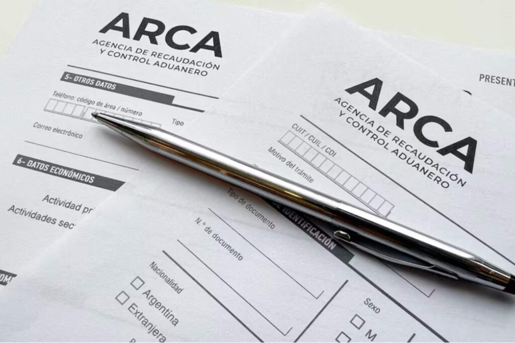 El Gobierno deroga normativas de 2012 para simplificar trámites económicos