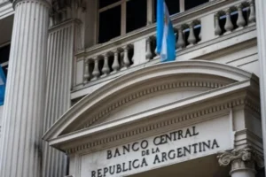 El Banco Central flexibiliza préstamos en dólares con garantías de exportadores